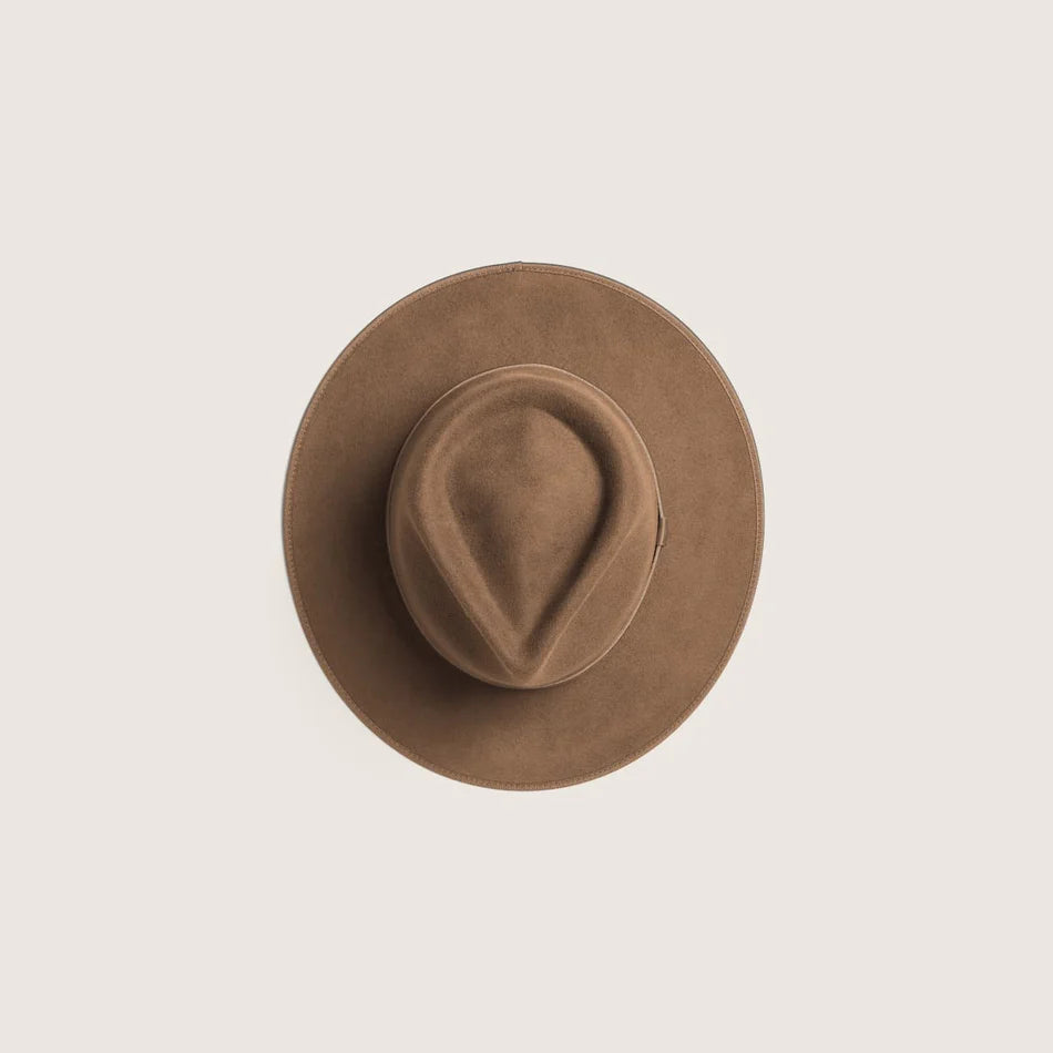 Calloway // Tan