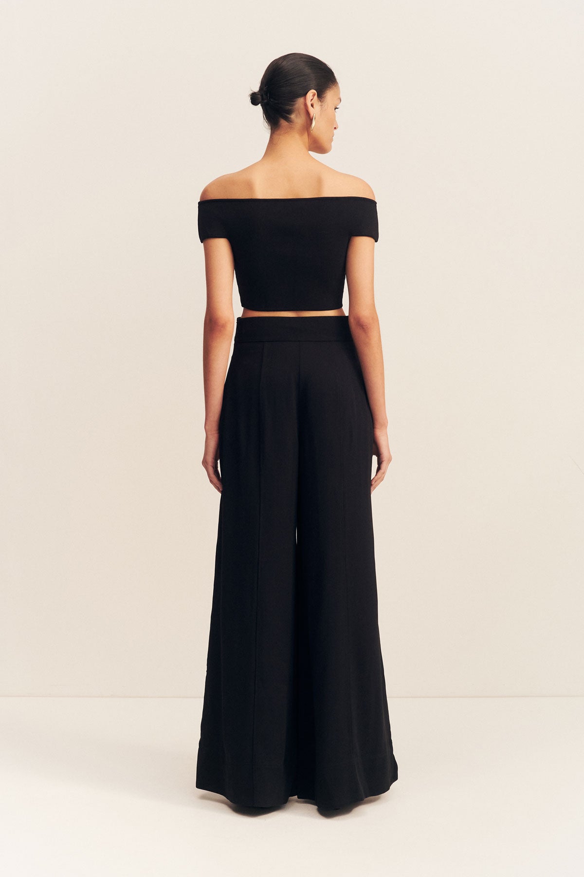 Basic Off Shoulder Top // Black
