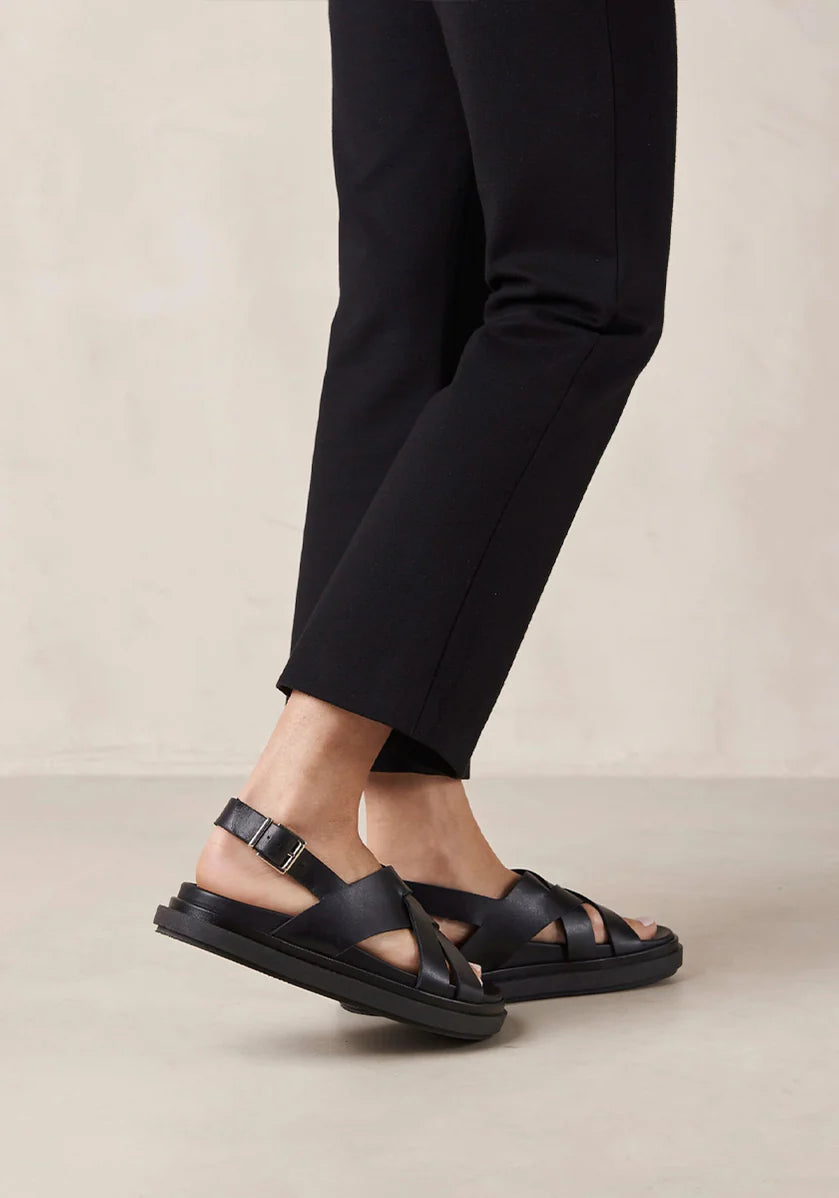 Trunca Padded Slides // Black