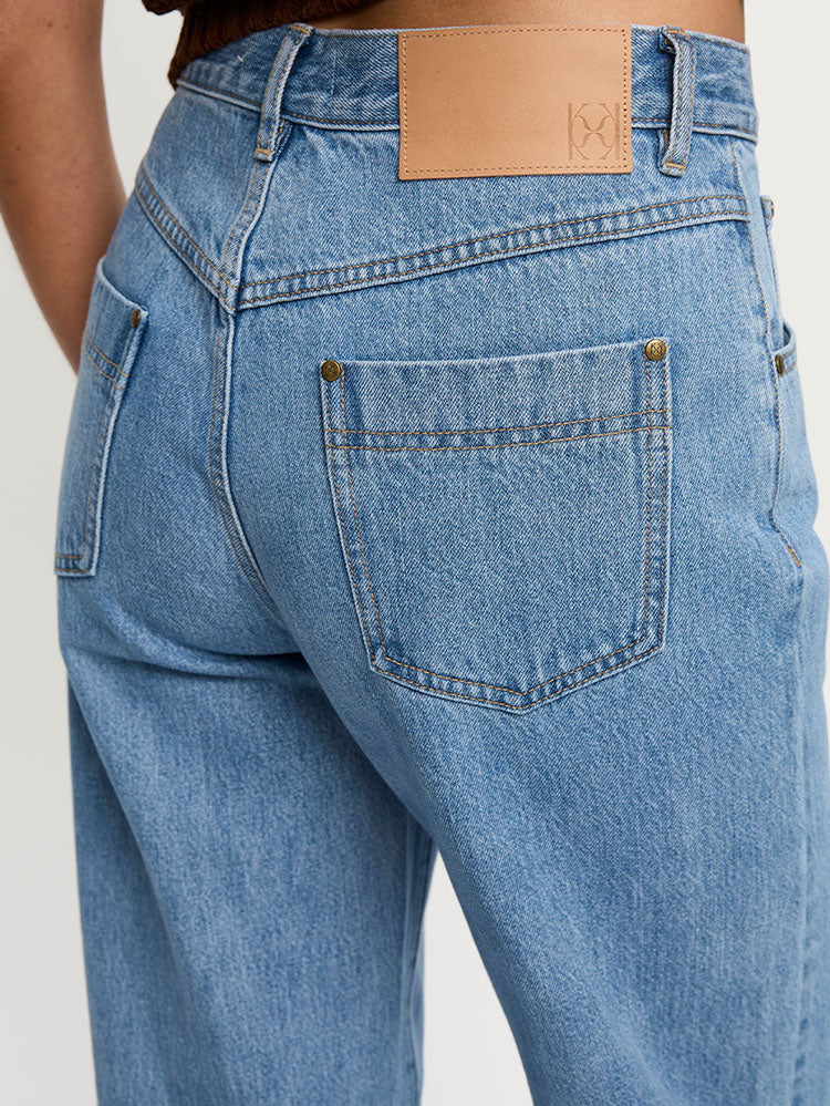 Brigette Straight Jean // Blue