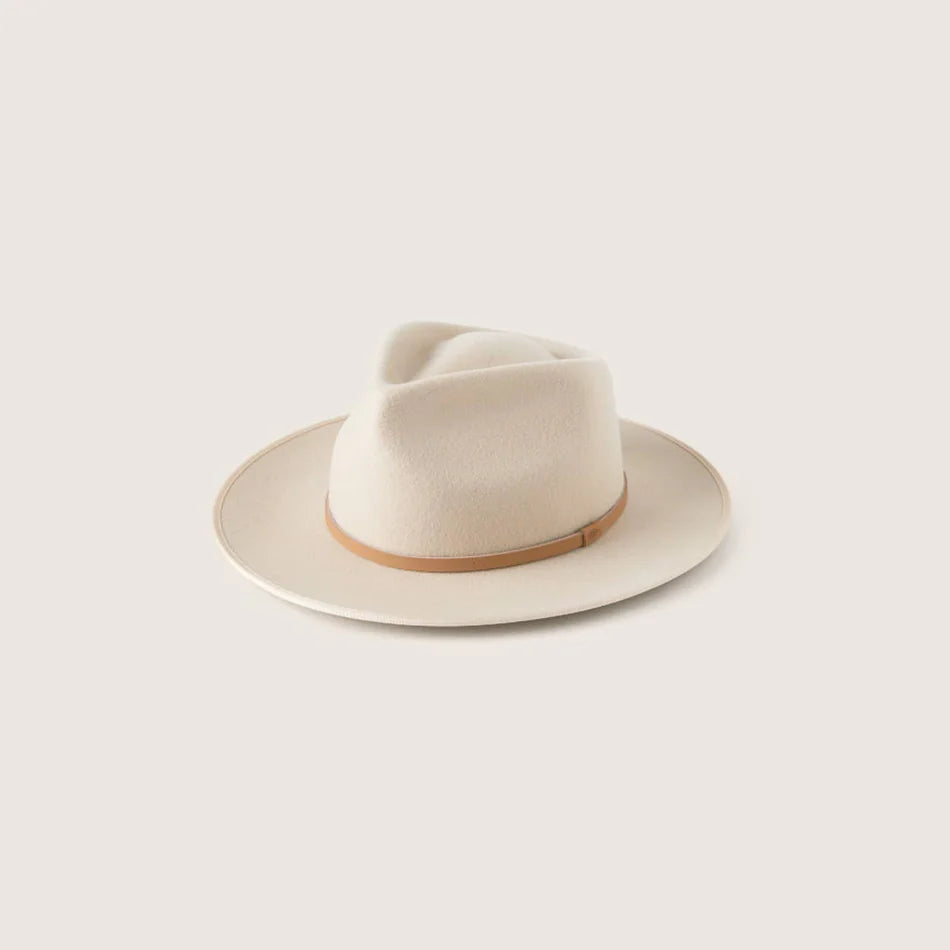 Calloway // Cream