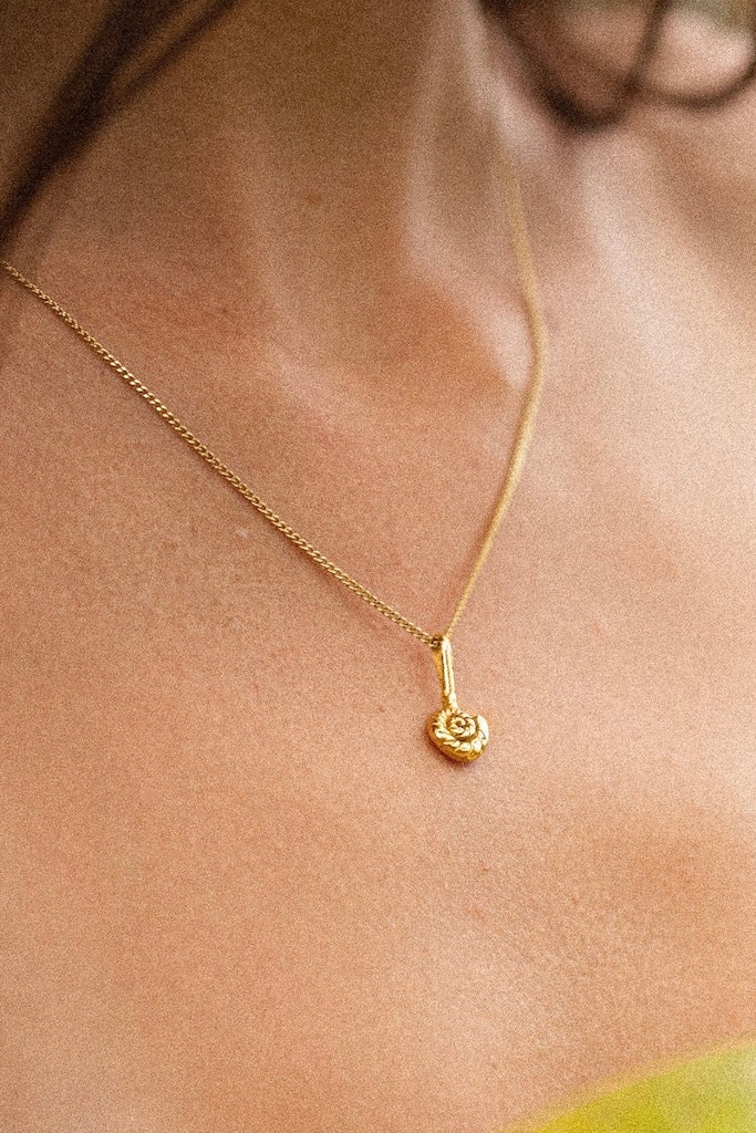 We.ar The Sea Shell Necklace
