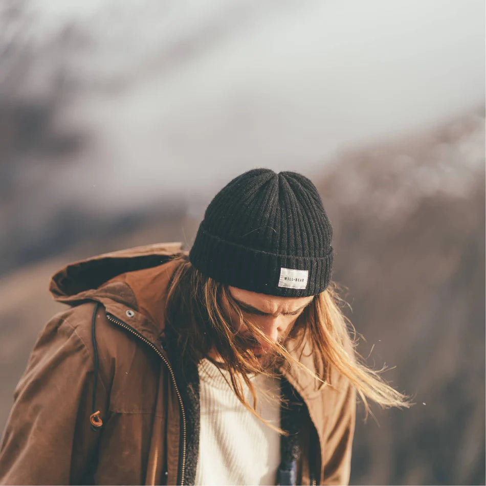 Levi // Black