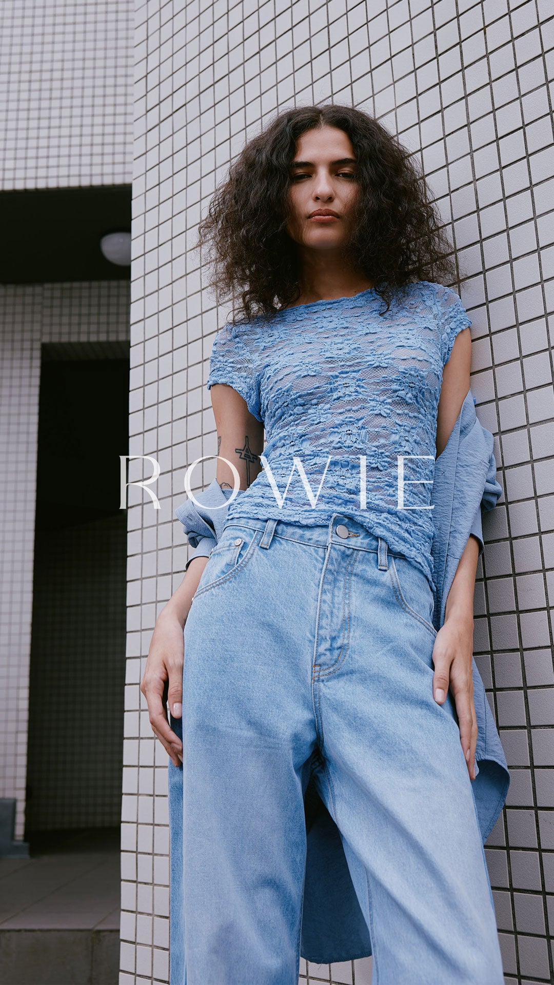 Percy Curve Seam Jeans // Faded Blue