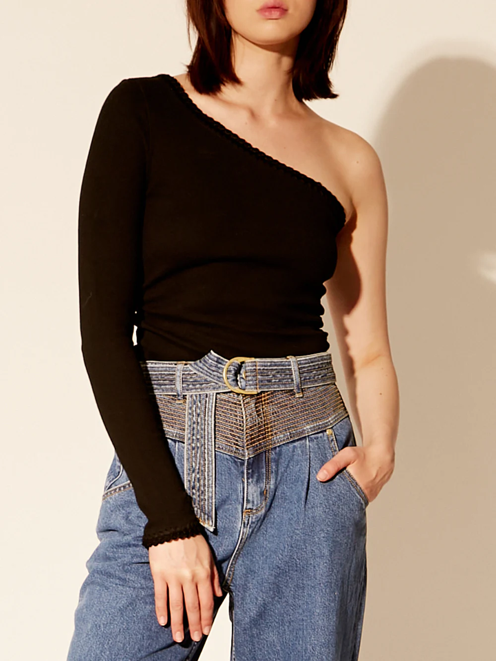 Tallulah One Shoulder Top // Black