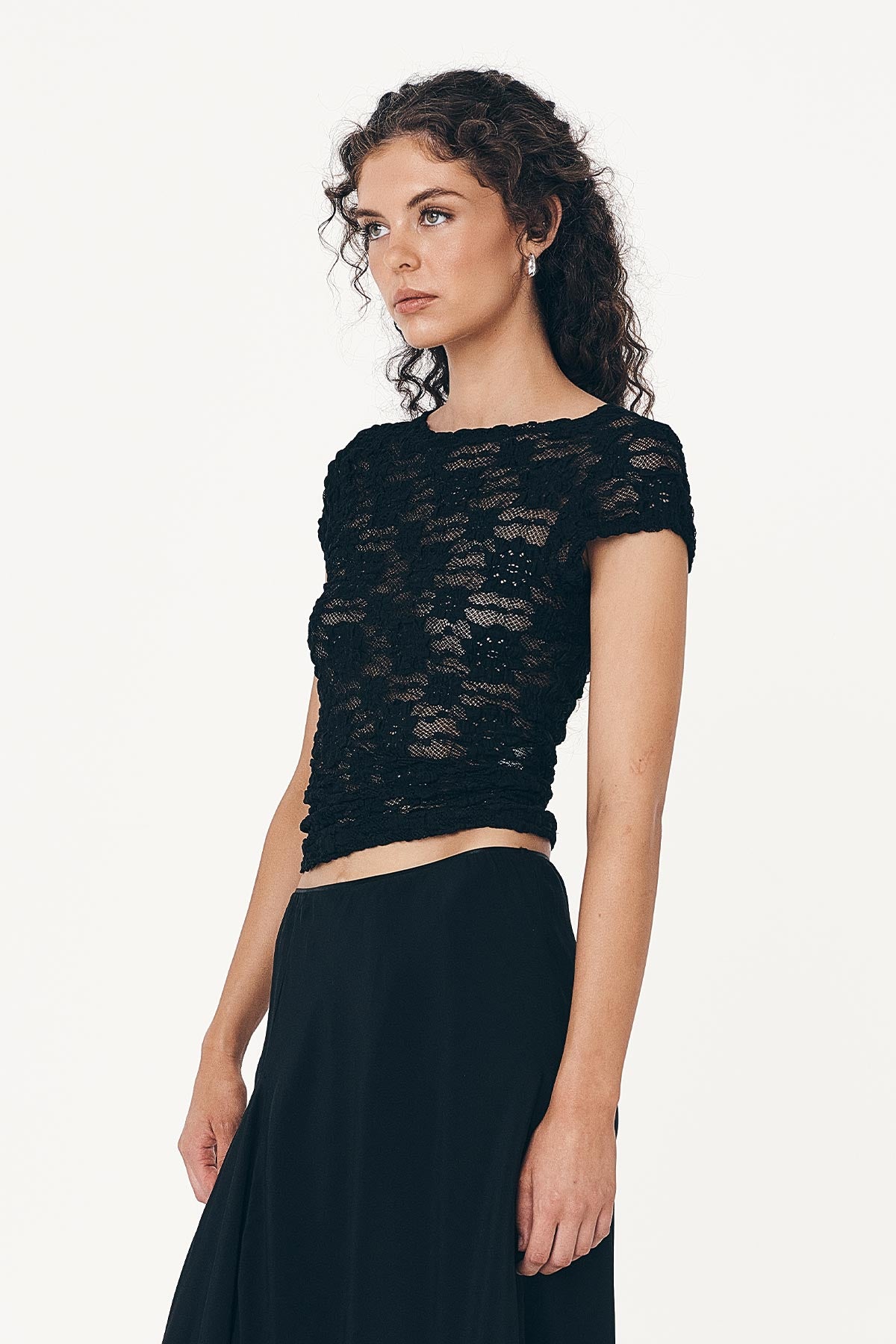 Galo Sunflower Lace Tee // Noir