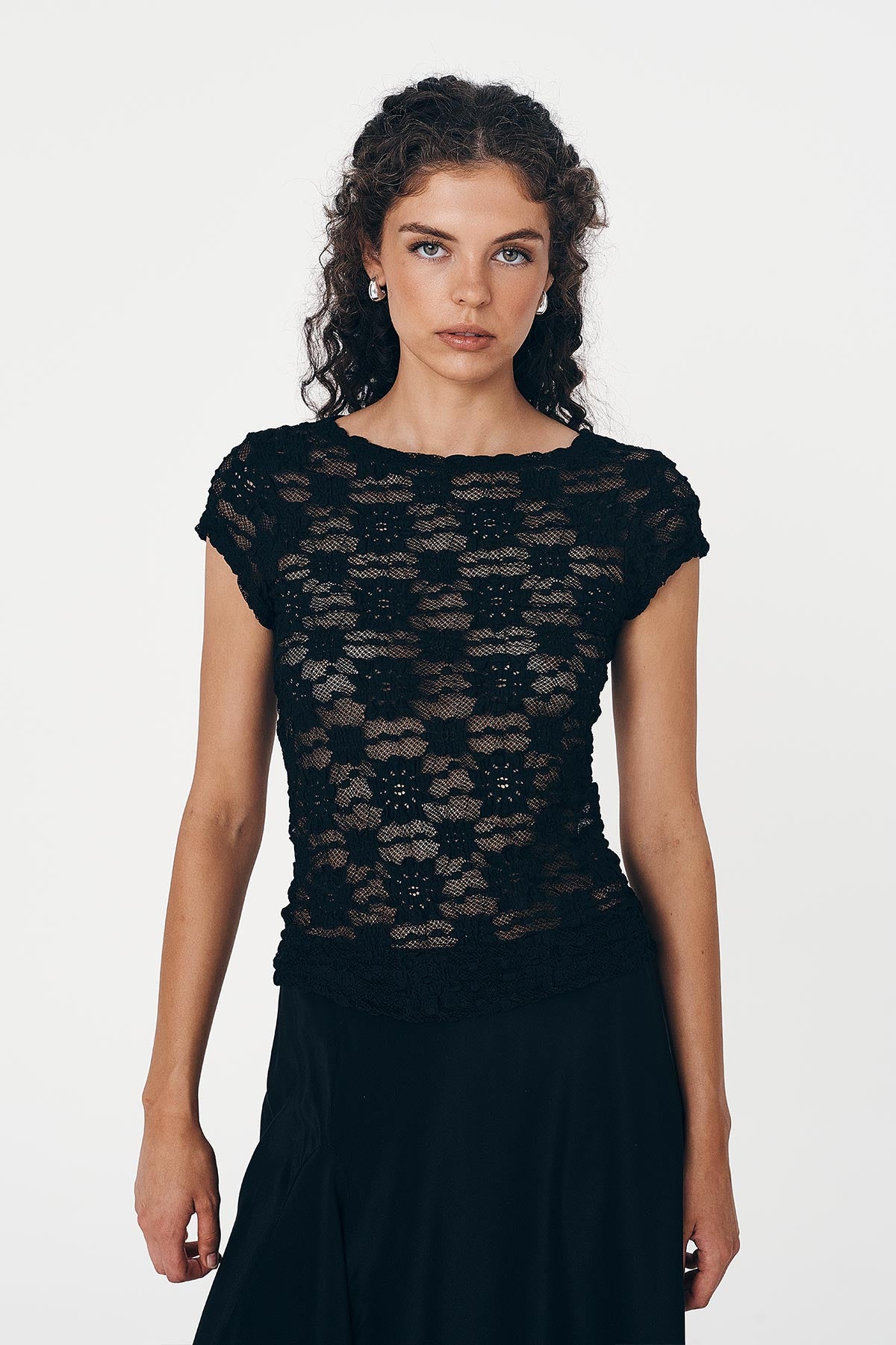 Galo Sunflower Lace Tee // Noir