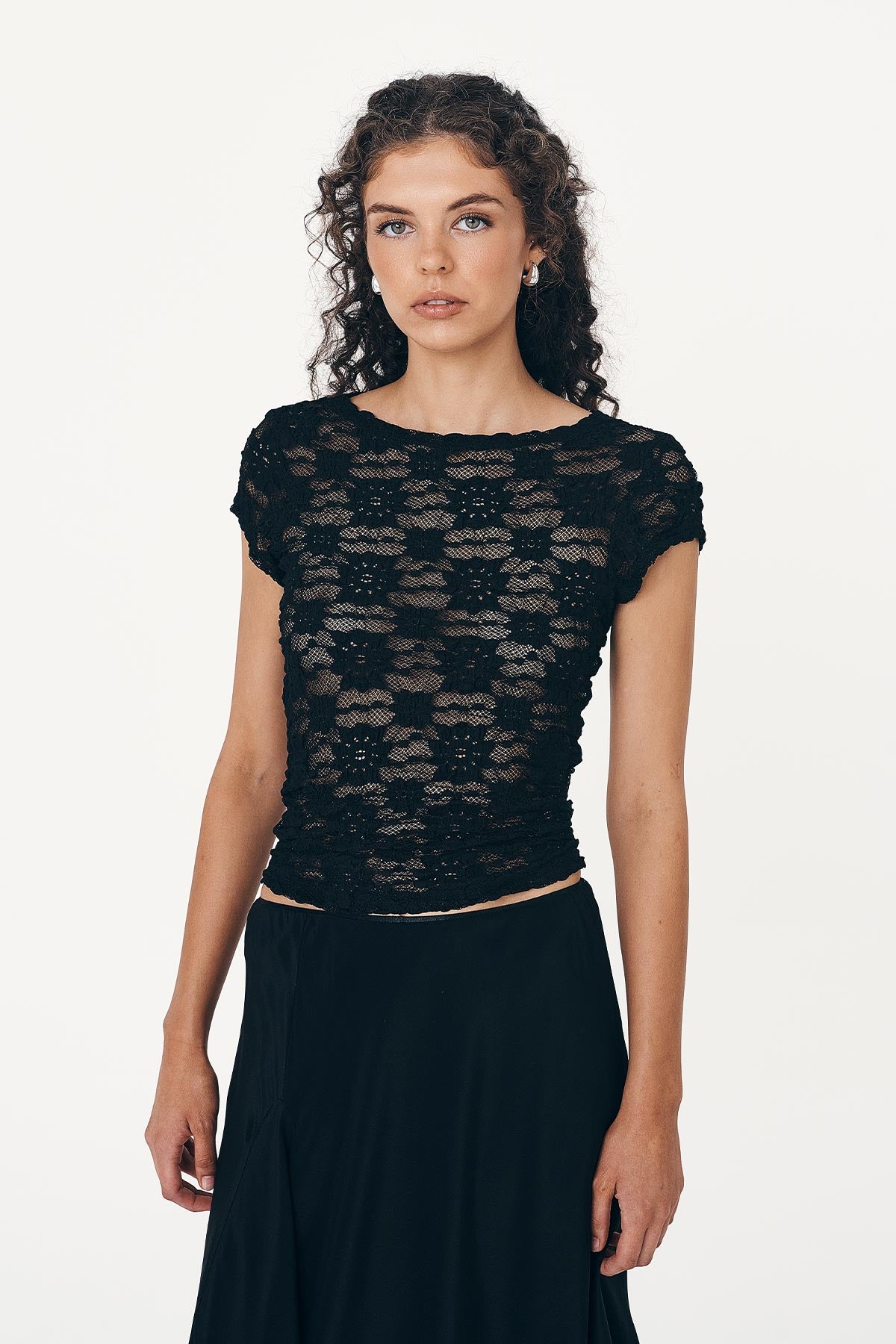 Galo Sunflower Lace Tee // Noir
