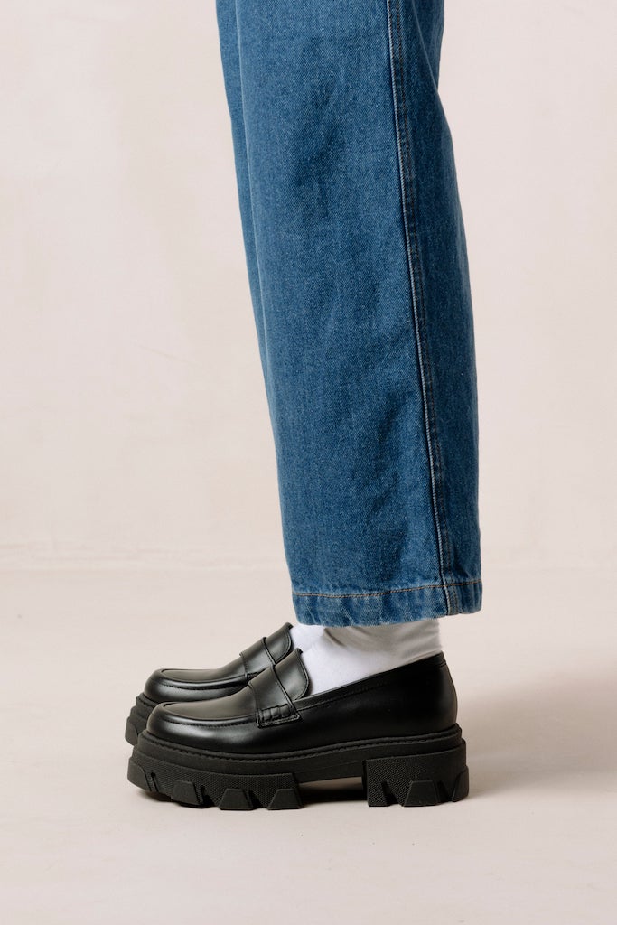 Trailblazer Loafers // Black