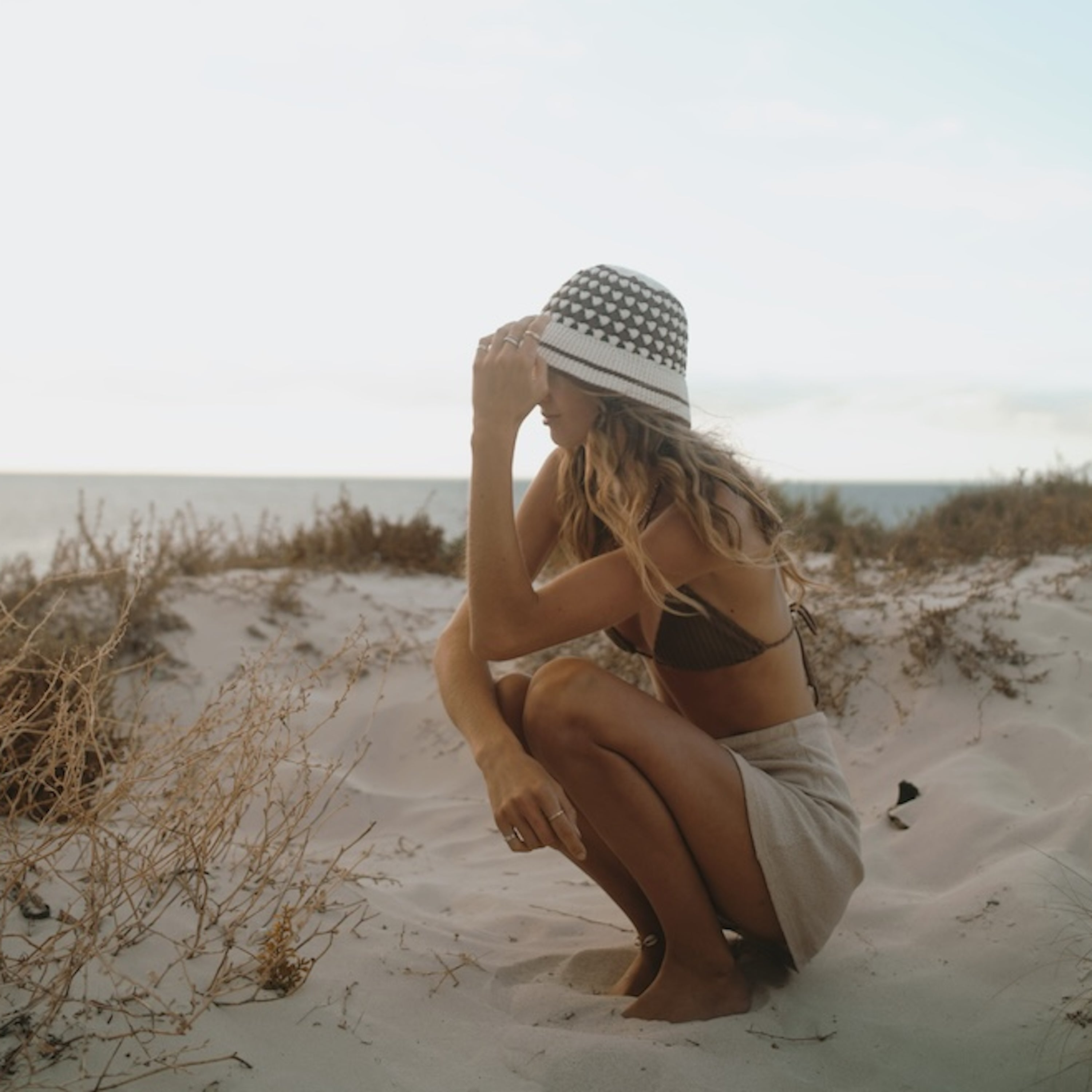 Chelsea Bucket // Brown