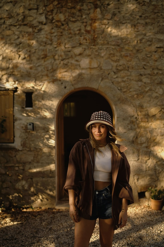 Chelsea Bucket // Brown