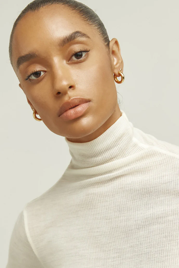 Everyday Bebe Hoop Earrings