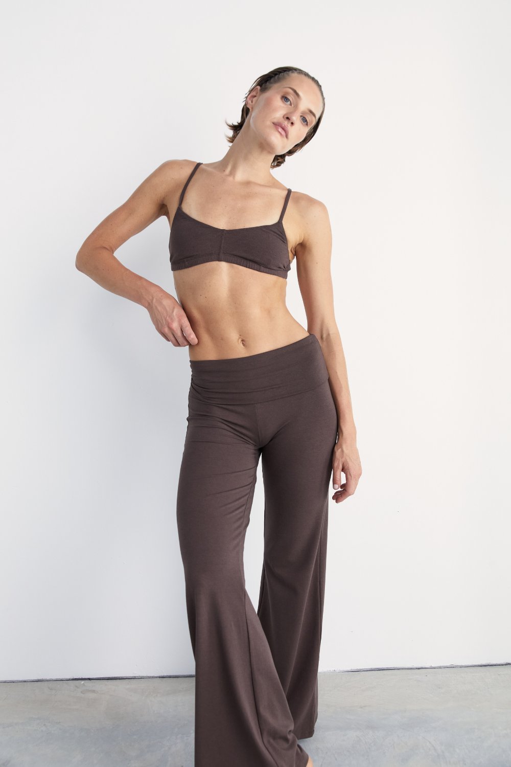 Full Length Yin Flare // Dark Brown