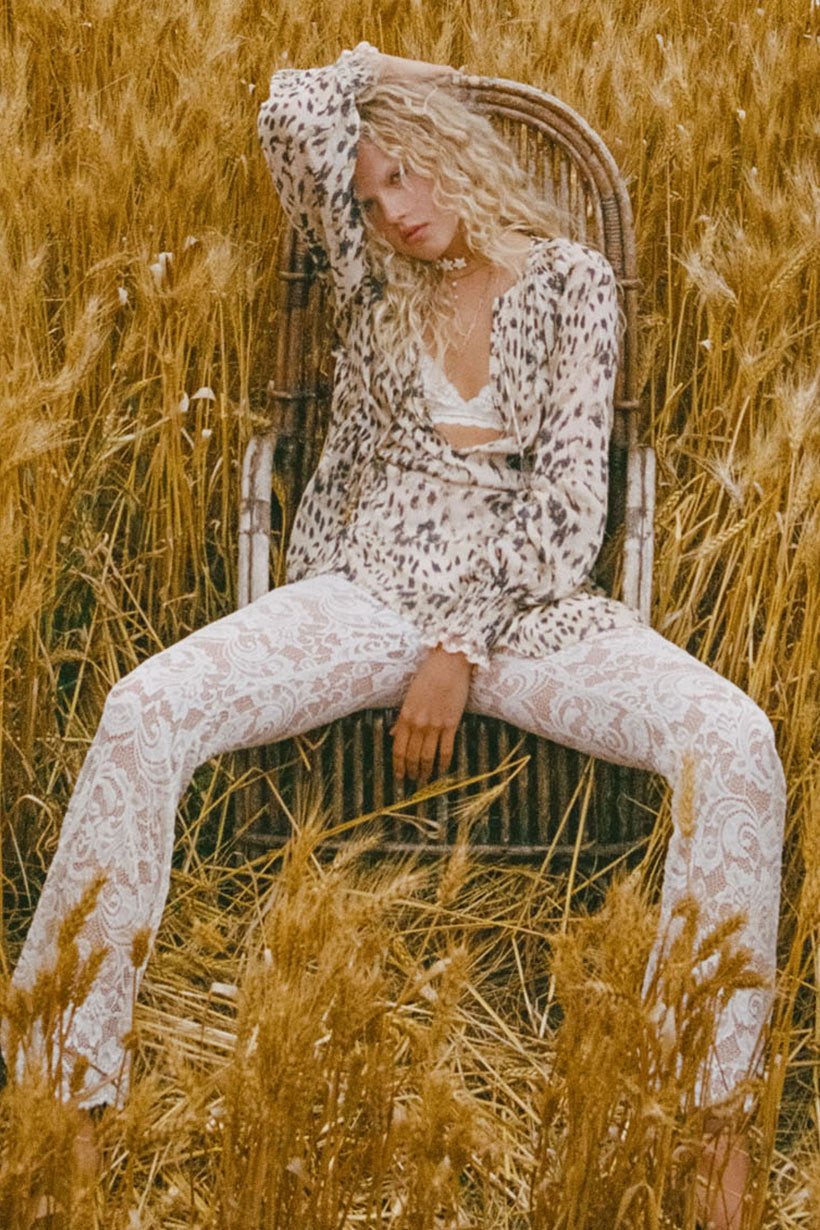 Labyrinth Lace Bells // Cloud Cream