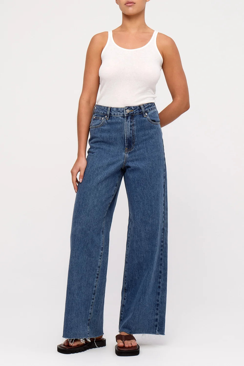 Signature Denim Relaxed Straight Jean // Indigo