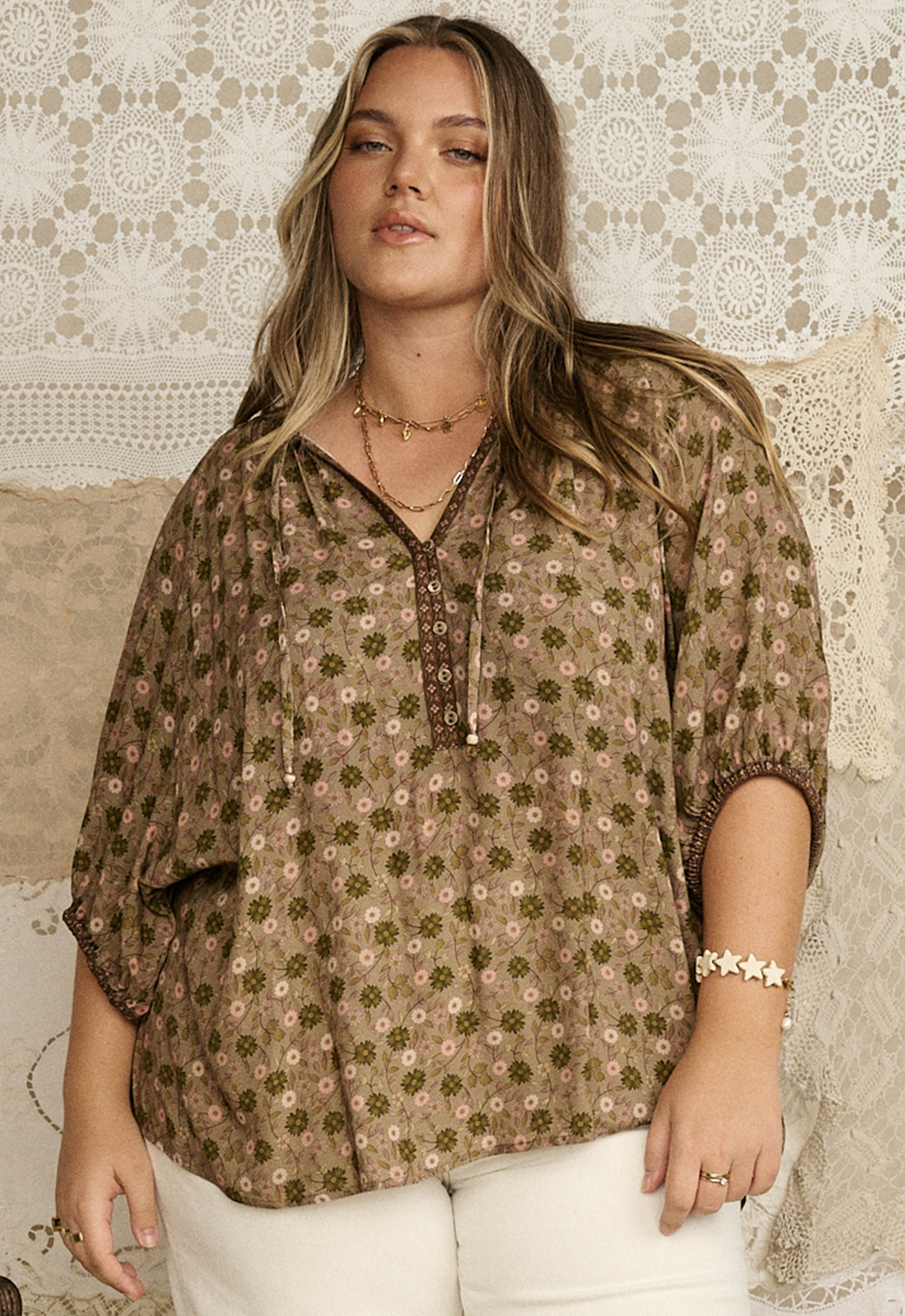 Swan Lake Short Sleeve Blouse // Sage