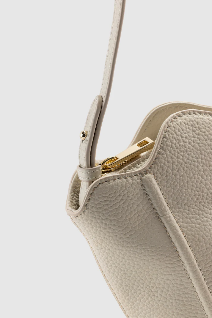 Suri Shell Bag // Ivory