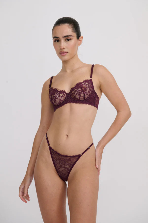 Rosie Thong // Raisin