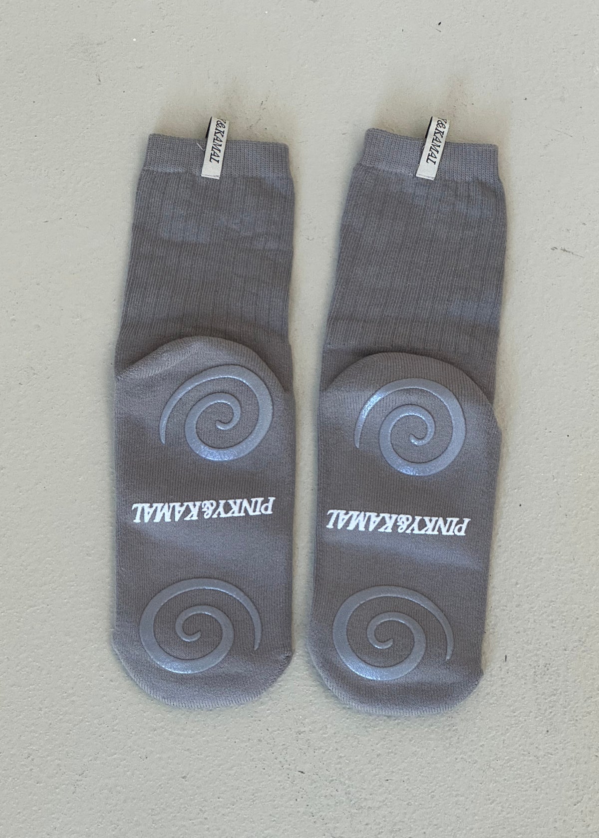 Pilates Spiral Grip Sock // Pebble Grey