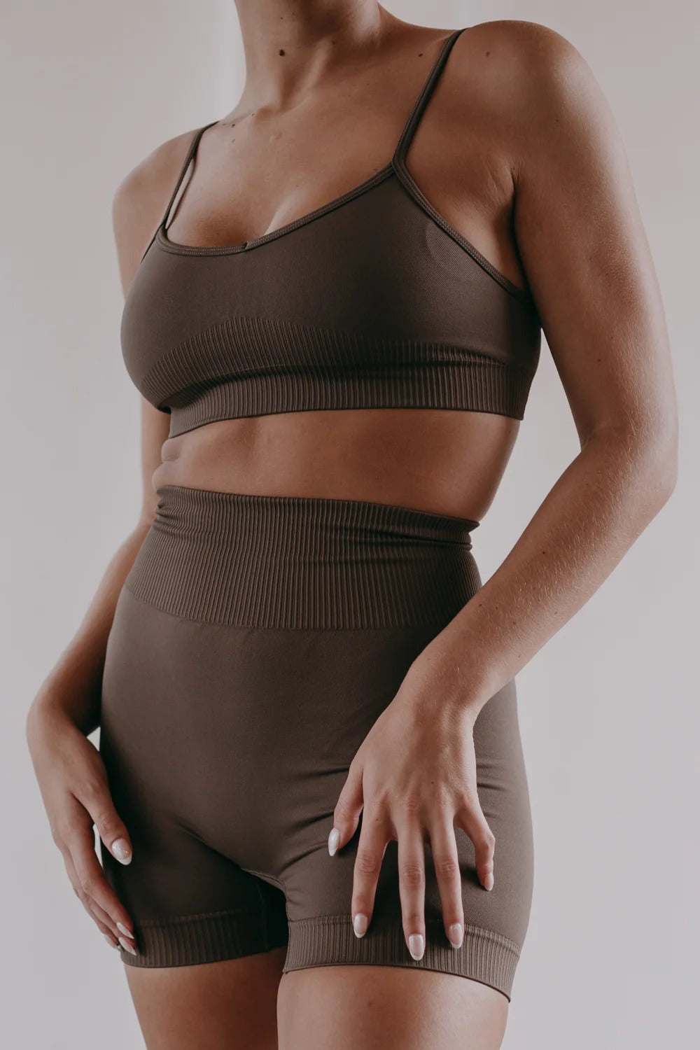 Lumi Crop // Mocha Brown